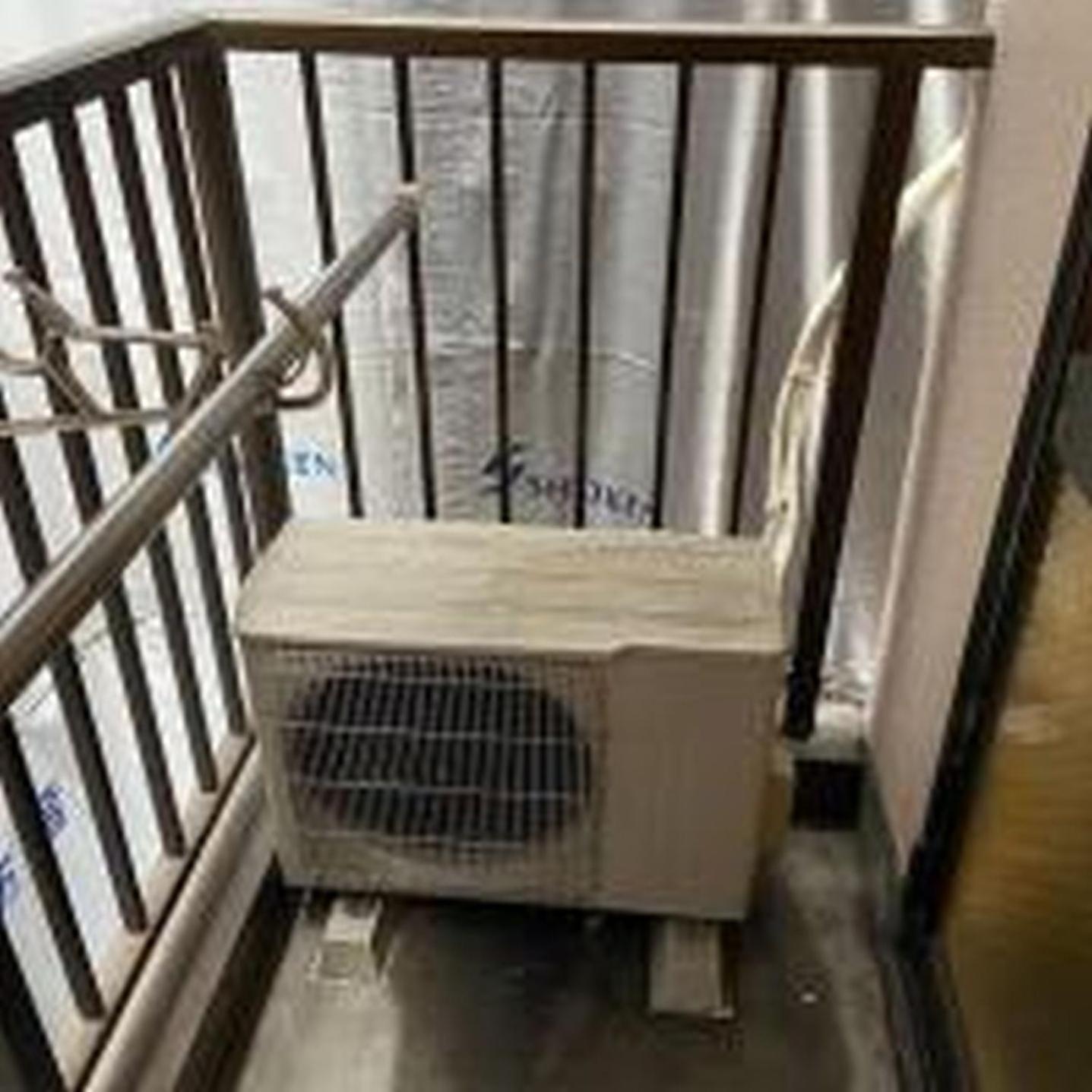 アルツマンション305 Apartemen *